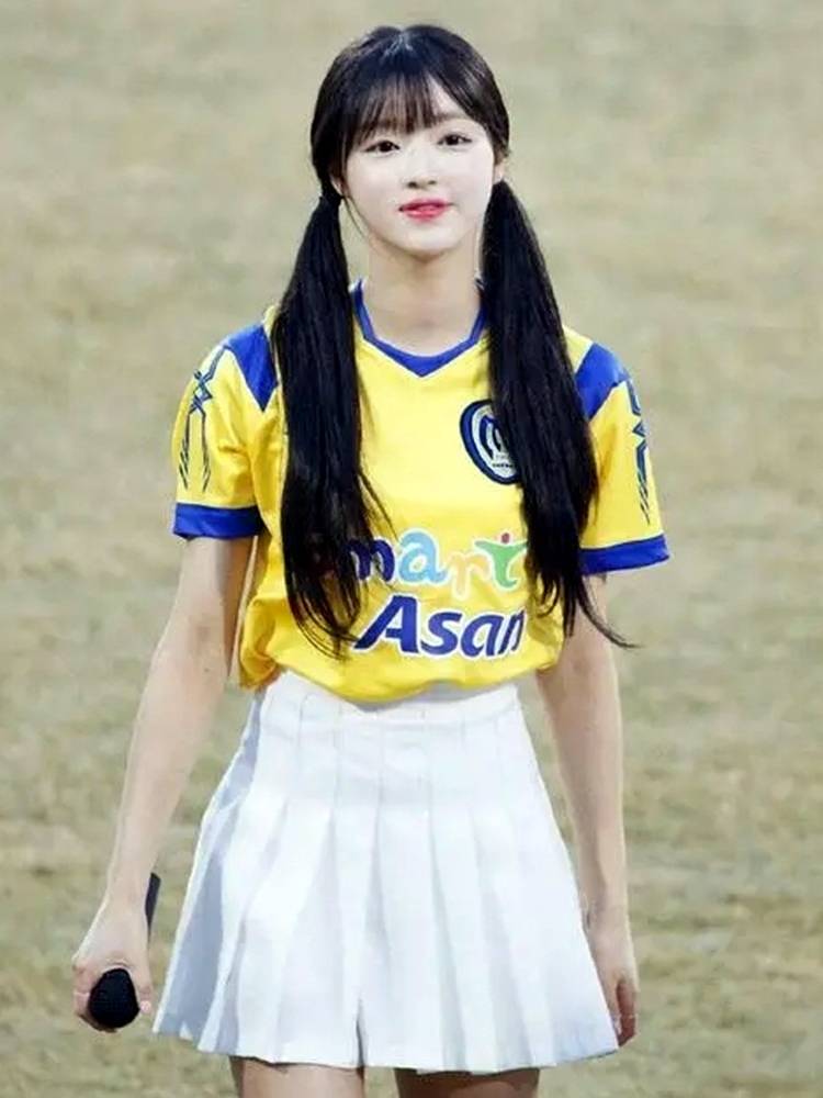 Women's short sleeves + white centipede + socks